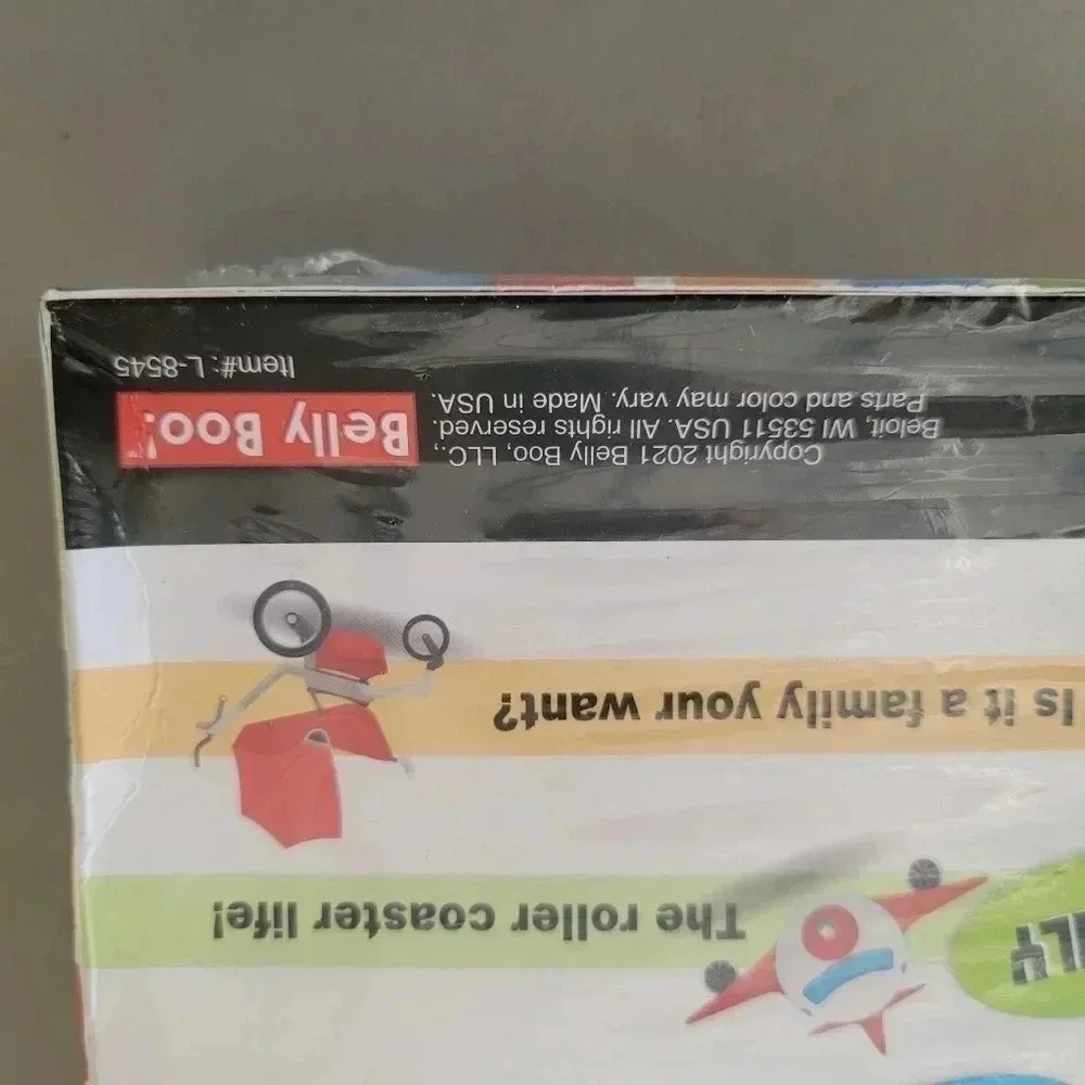 Life Goes on board Game For  ages 8+ Family Belly Boo Made In The USA Dented Box